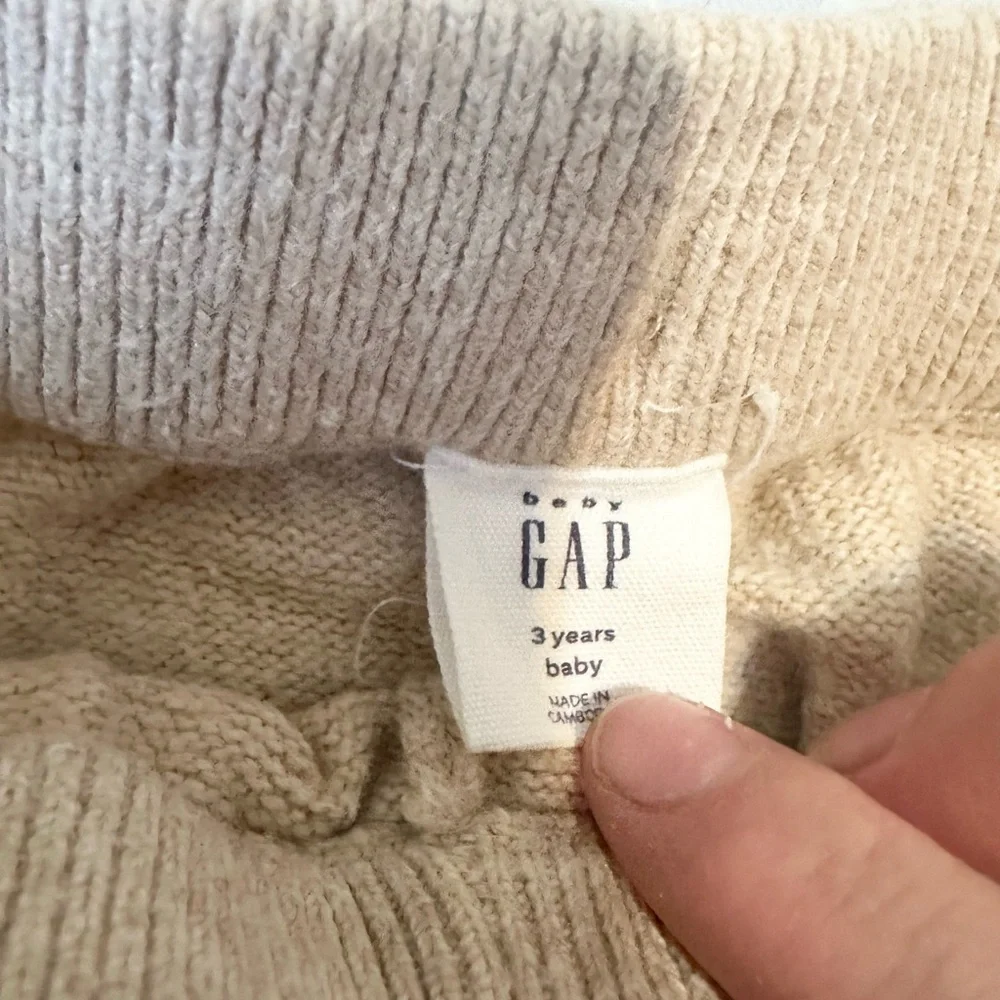 Gap 4T toddler knit set tan casual crew neck sweater and pants
